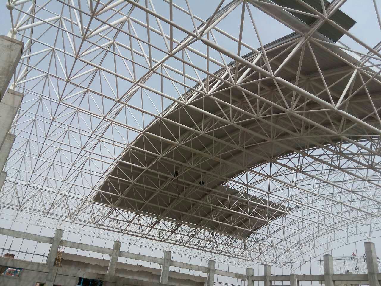 琼海青岛一汽网架